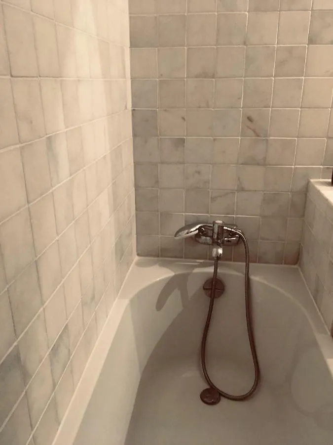 Elegant And Cosy Flat Near Montmartre Paris